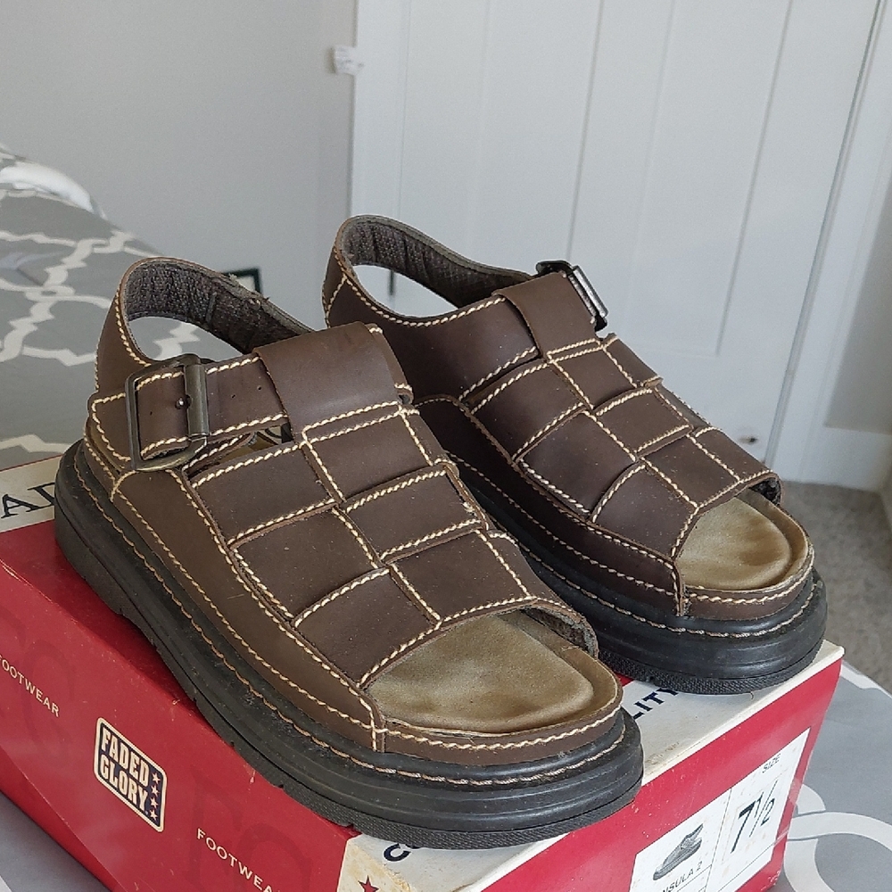 Faded Glory Fisherman Peninsula 2 Brown Men's Sandals - New